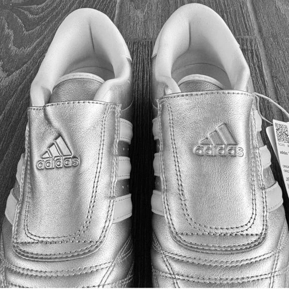 Adidas Taekwondo Metallic Silver with Ivory Stripes Athletic Shoes size 6.5 - Picture 14 of 15
